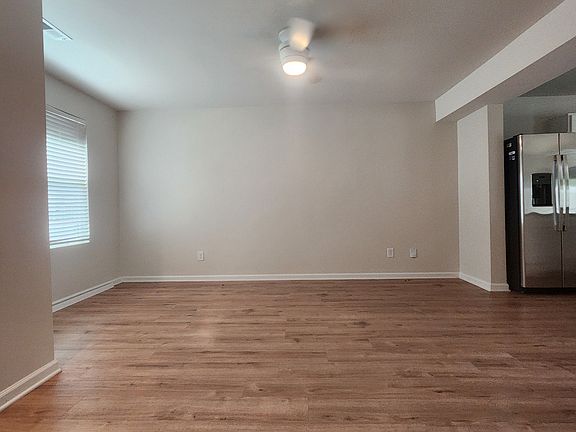 5th image of 525 Hampton Townes Dr