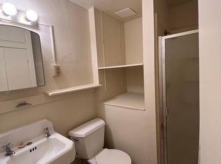 2537 N 49th St #201, Lincoln, NE 68504