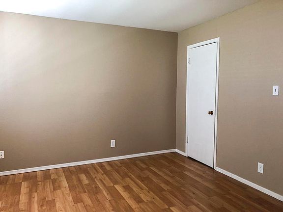 4th image of 3734 W Vista Ave