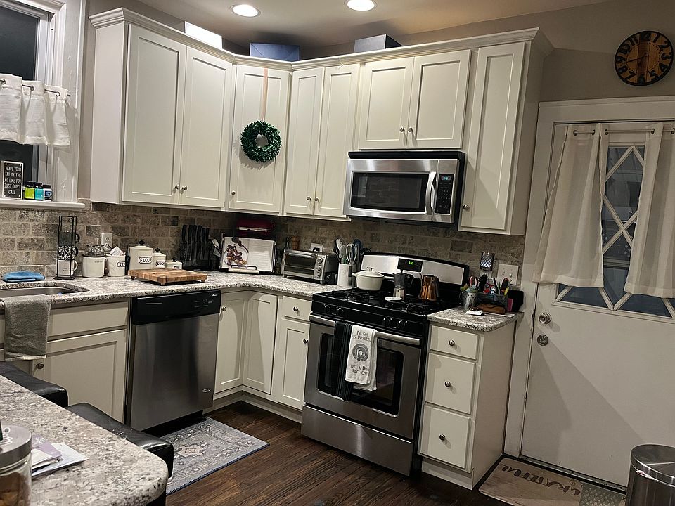 1st image of 91 Wellington Ave #1