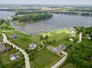 40729 N North Newport Dr, Antioch, IL 60002