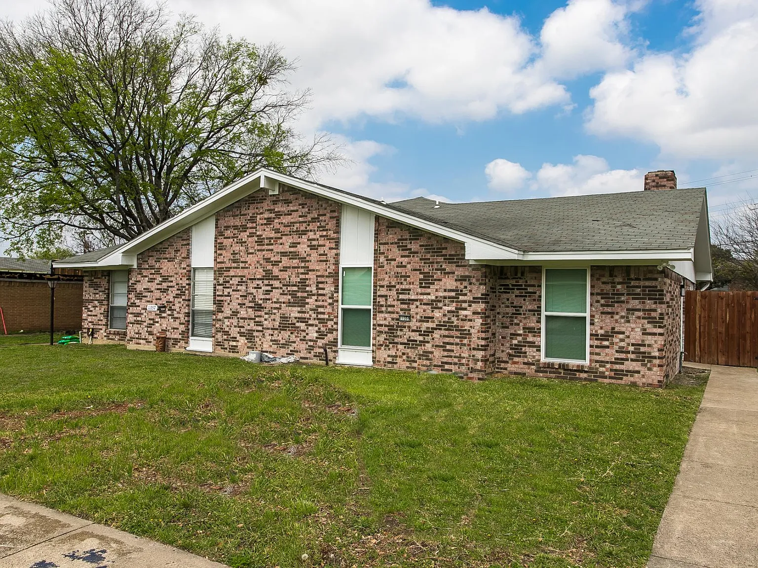 3 bed, $2,095 — Photo 2