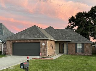 135 Harvest Pointe Cir, Lafayette, LA 70506