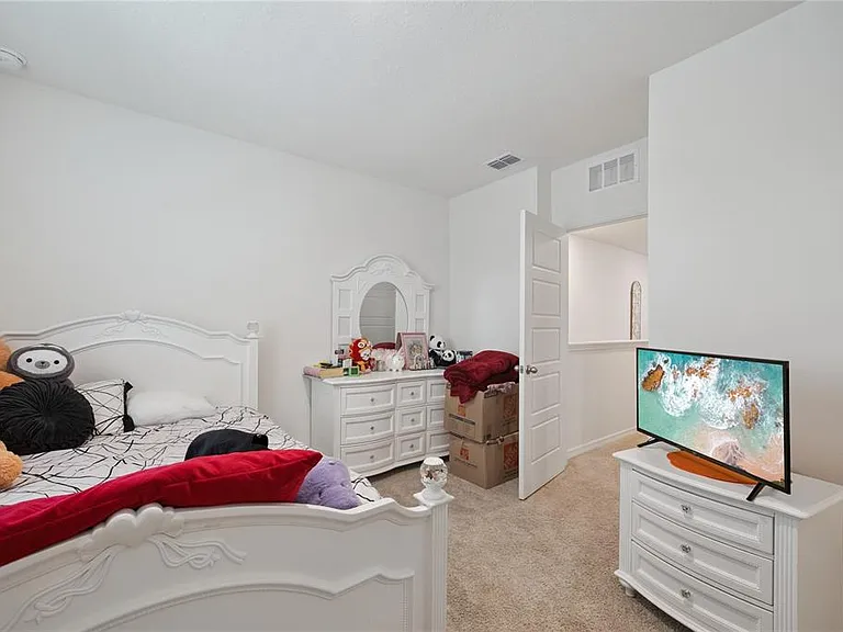 2076 Monteverde Ave — Photo 16