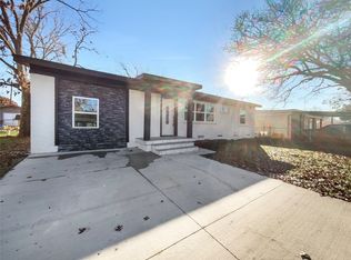 3233 Hillglenn Rd, Dallas, TX 75228