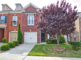 1057 Remington Oaks Cir, Cary, NC 27519