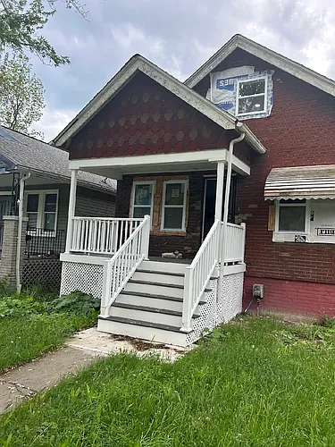 4667 Eastlawn St Photo 1