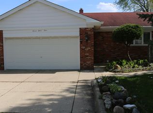 1133 W Schaumburg Rd, Schaumburg, IL 60194