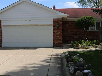 1133 W Schaumburg Rd, Schaumburg, IL, 60194