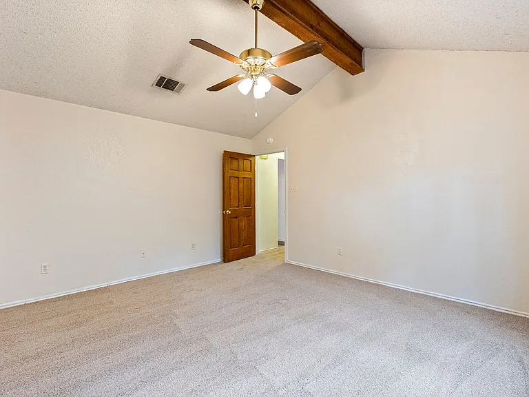 1603 Garnaas Dr — Photo 16