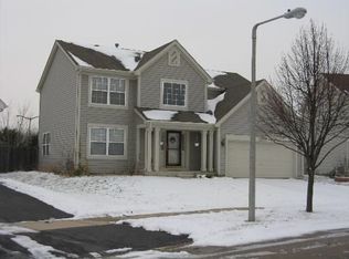 2332 Handley Ln, Aurora, IL 60502