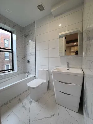 Rented by Landslide Realty Corp | media 60