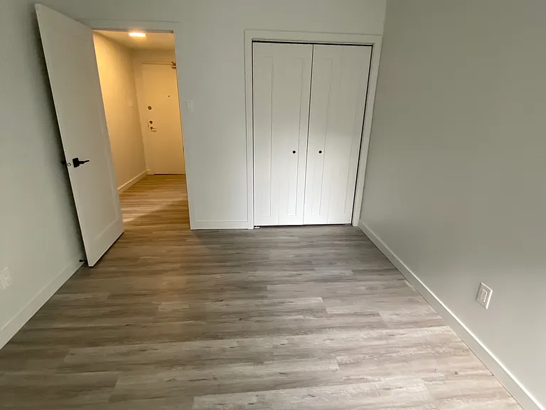 257 Lisgar St — Photo 36