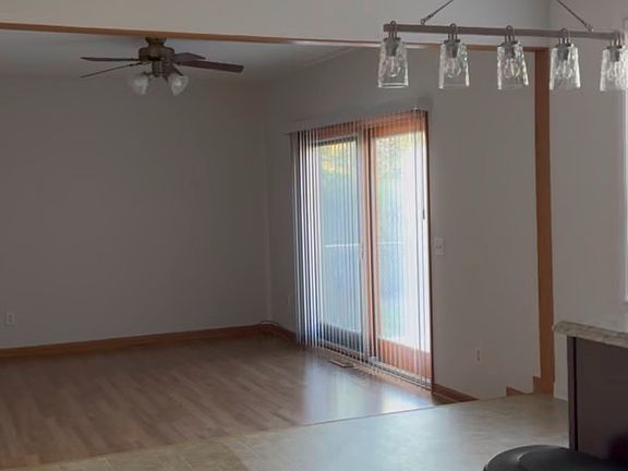 4th image of 4131 Crystal St