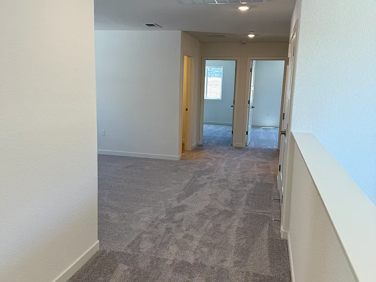 4533 Field View Dr — Photo 34