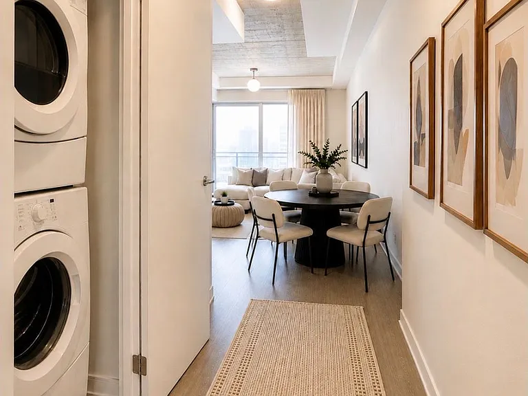 8 Gladstone Ave #313 — Photo 10