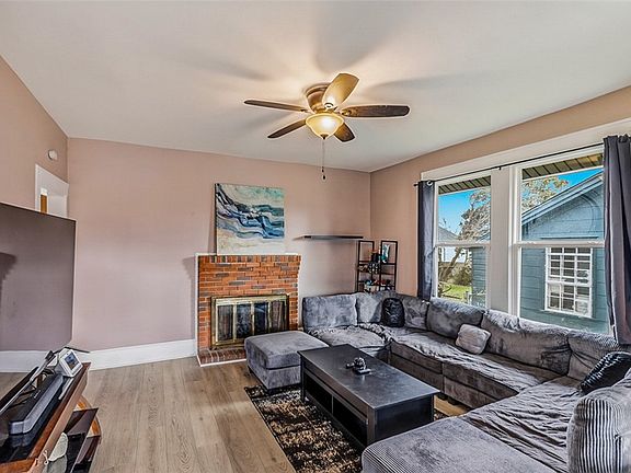 3rd image of 20 8th St