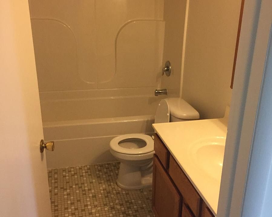 1st image of 45778 Church Dr APT 101