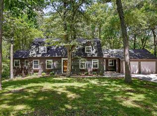 4008 Stewart Rd NE, Iowa City, IA 52240