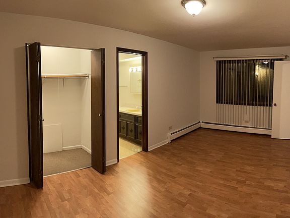 4th image of 3042 N Central Ave #202A