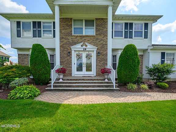 3rd image of 29 Terence Drive