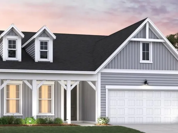 451 White Magnolia St, Moncks Corner, SC 29461