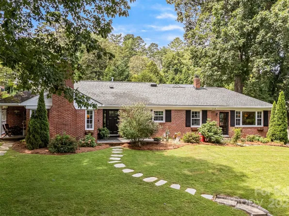 52 Shorewood Dr, Asheville, NC 28804