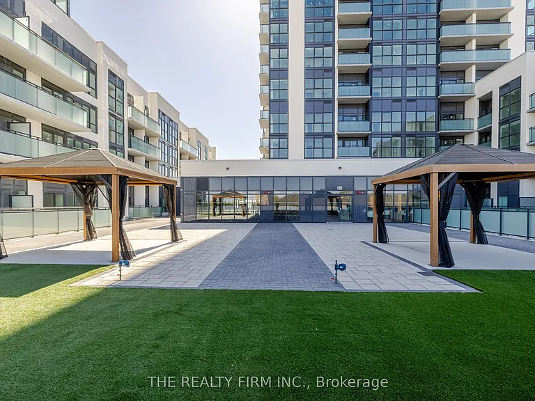375 South St #1320 — Photo 32