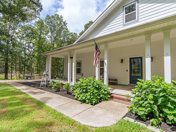 4th image of 40 Suzy Cv