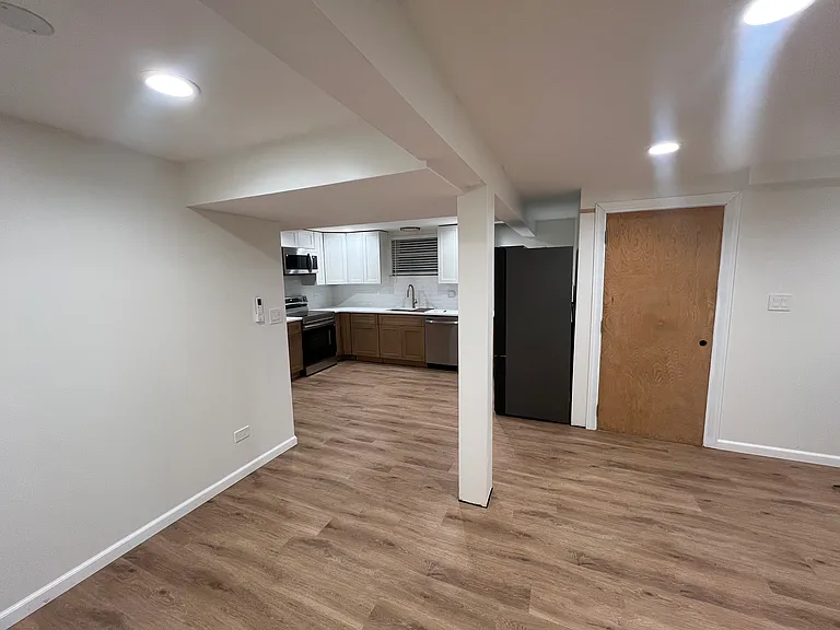 6115 N Sauganash Ave #G1 — Photo 4
