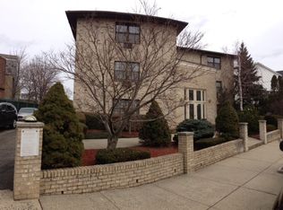 53 W 48th St APT B2, Bayonne, NJ 07002