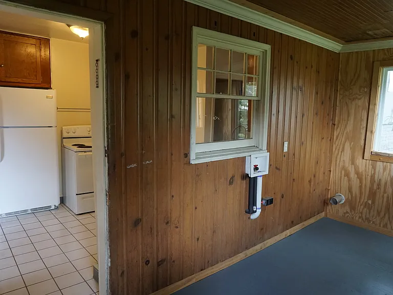 65 E Norwich Ave — Photo 13