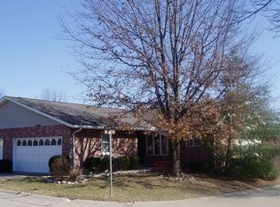 2446 Hunter Pl, Lake St Louis, MO