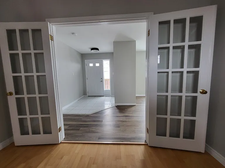 70 Penetang St #1 — Photo 23