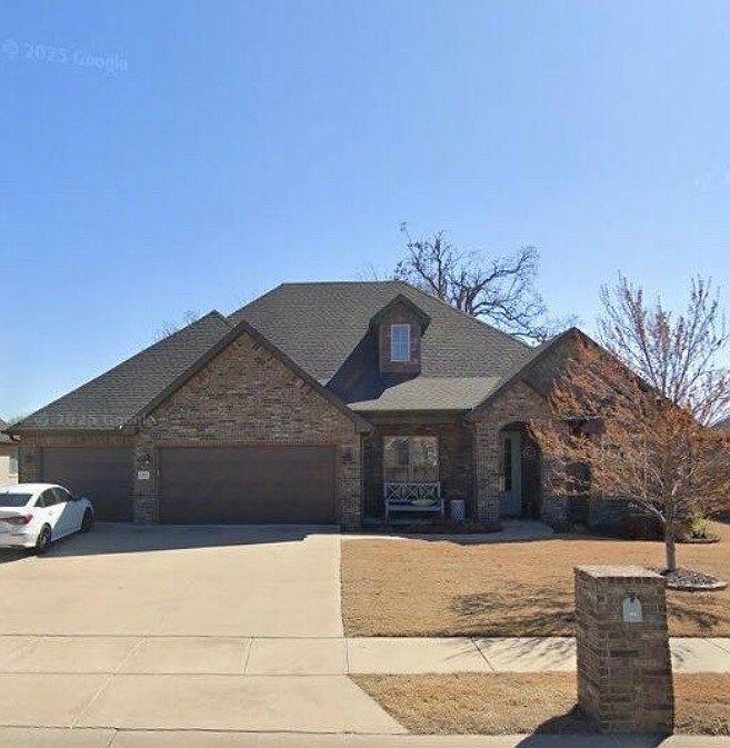 1st image of 1307 Valle Ln