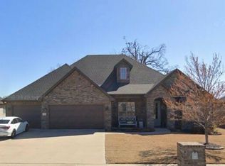 1307 Valle Ln, Springdale, AR 72762