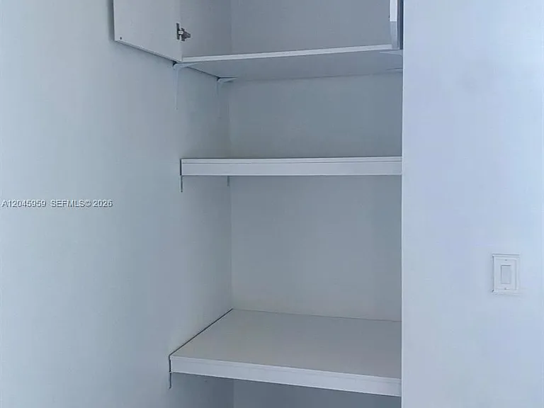 10 SW South River Dr #1708 — Photo 14