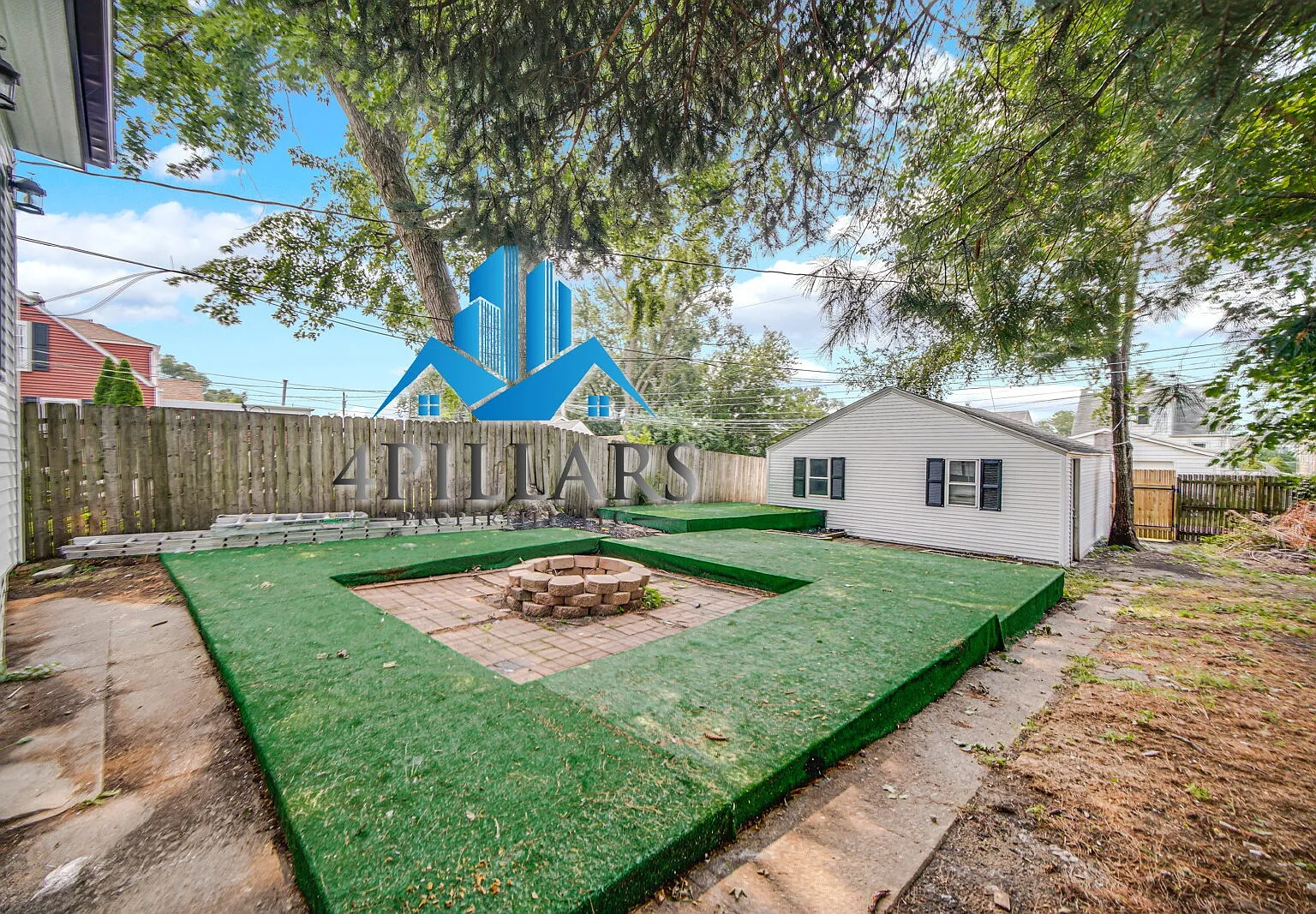 3 bed, 2.0 bath, 2025 sqft, $2,200 — Photo 3