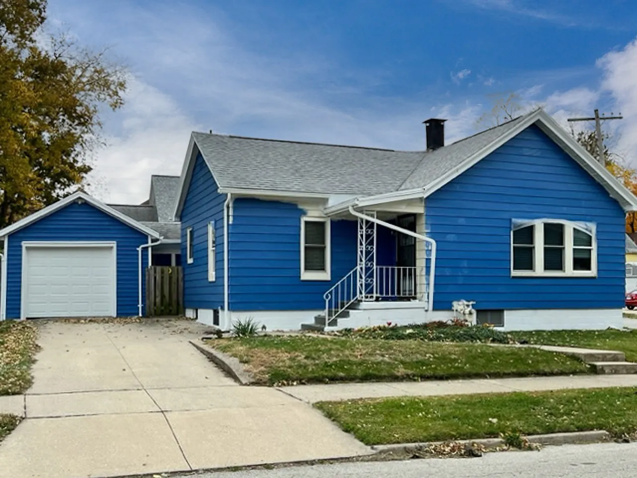 722 W Mill St photo 1