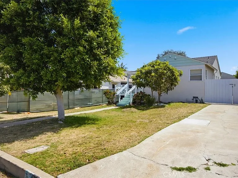 422 S Juanita Ave — Photo 29