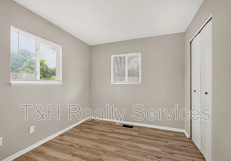 2714 Dawson St — Photo 16