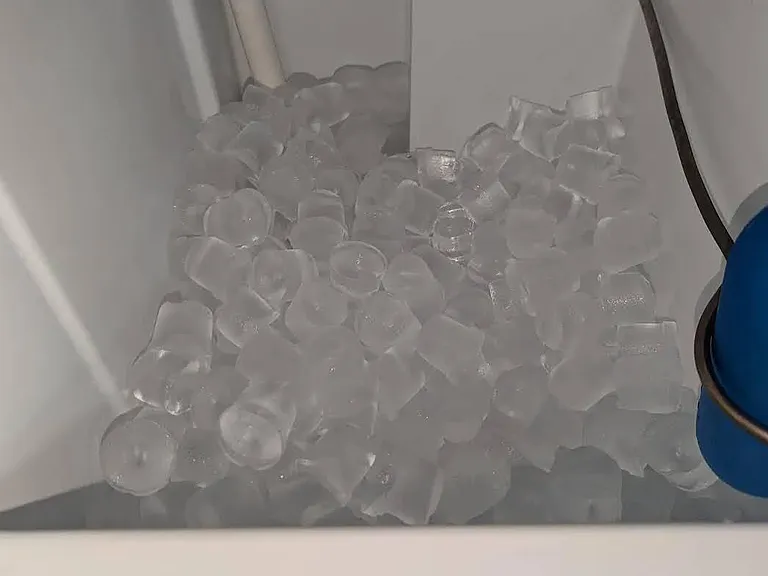 Industrial ice maker