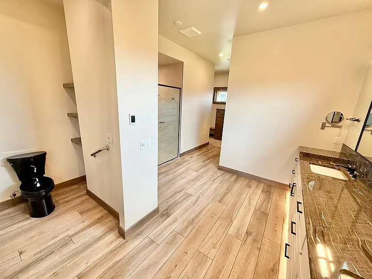 2387 Harding Park Ct — Photo 17