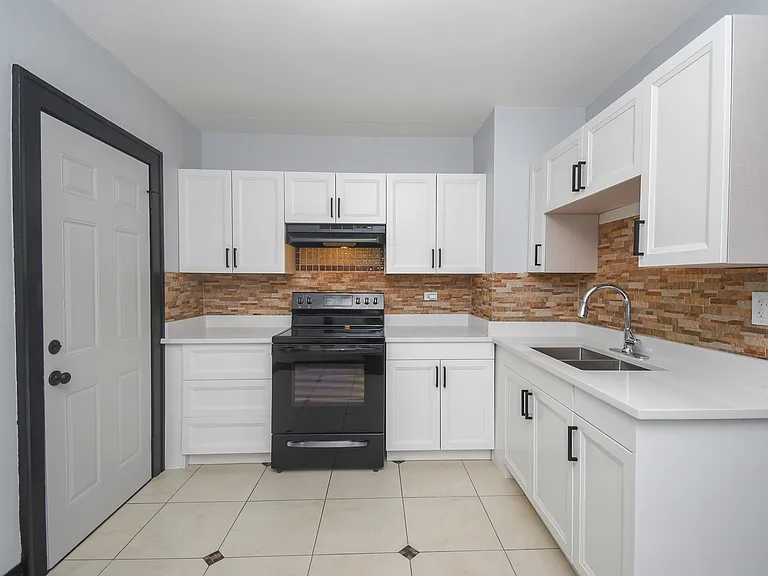 600 Sunderlin St #2 — Photo 13