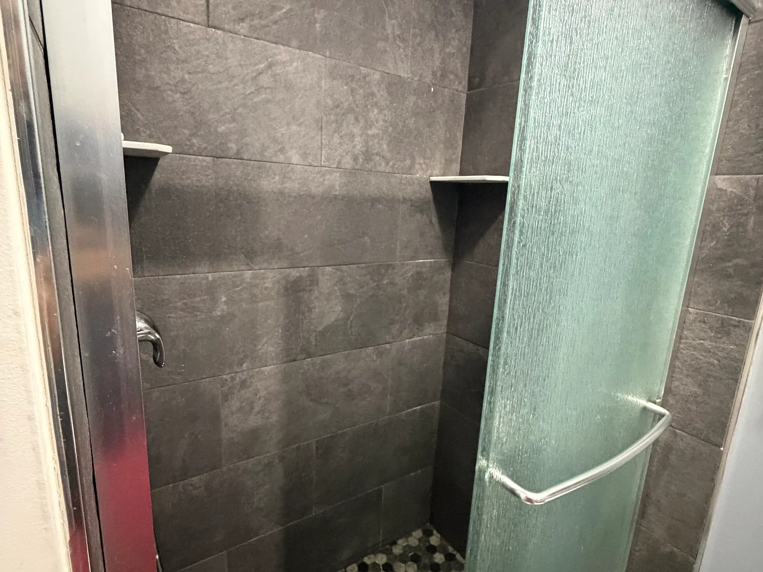 2 bed, 1036 sqft, $2,200 — Photo 4