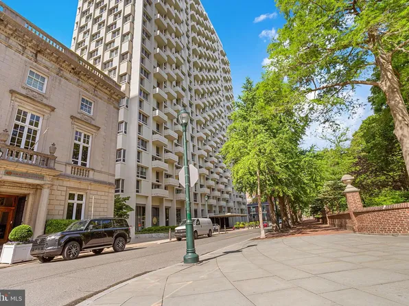 604 S Washington Sq APT 2311, Philadelphia, PA 19106