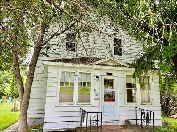 405 Kennedy St, Ironwood, MI 49938