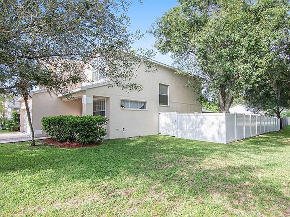 5th image of 10903 Archdale Ct