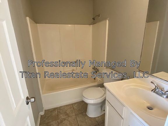 5th image of 310 Vieux Orleans Cir APT A