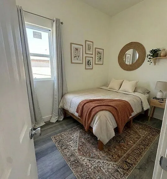 1833 S Saint Andrews Pl #2 — Photo 3